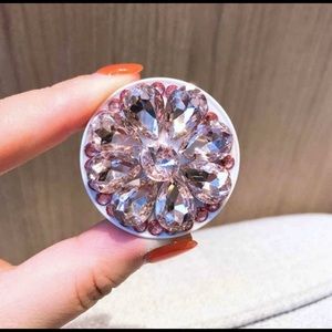 Collapsible Phone Grip